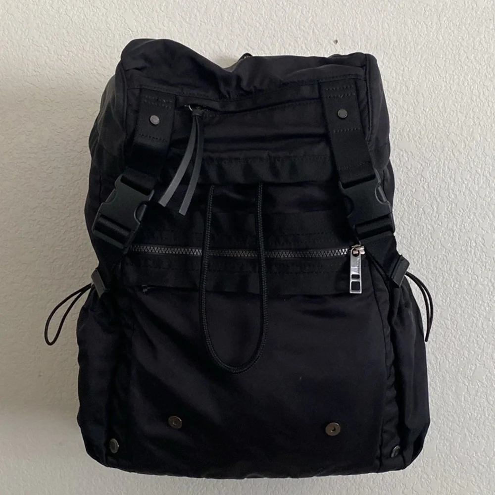 billabong mini mama canvas backpack Women's vintage-leather-backpack COLOR:NAVY FLOWER Features MINI MAMA CANVAS Bean's Explorer Backpack, 25L